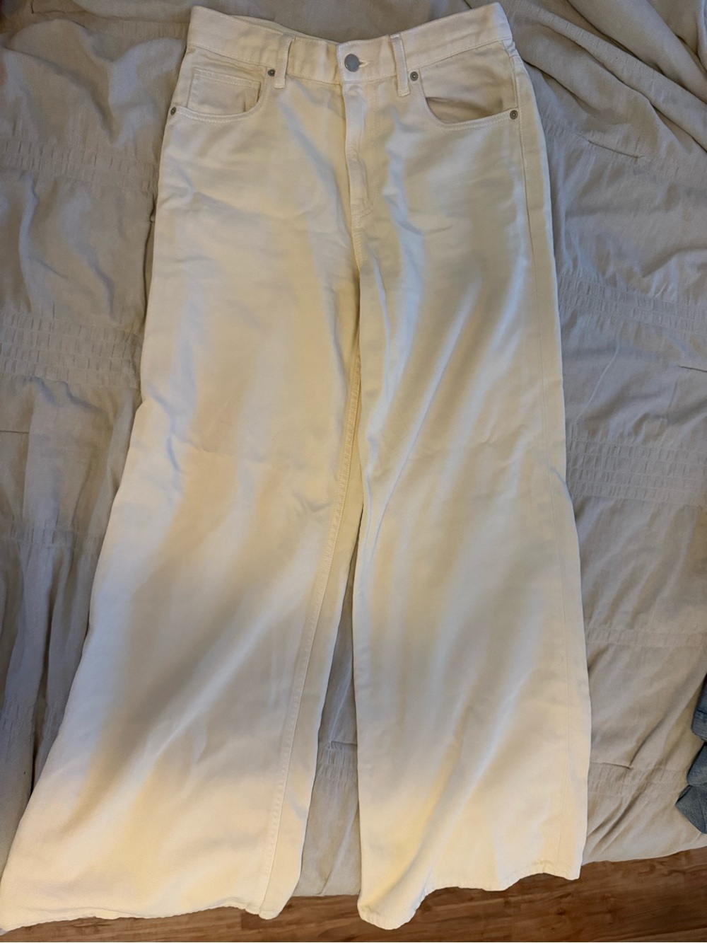 Uniqlo Cream Wide-Leg High-Rise Jeans